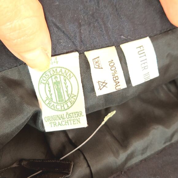 Vintage women's Black Full skirt size size 4-6 - Picture 4 of 8